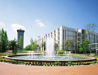 横浜薬科大学 外観